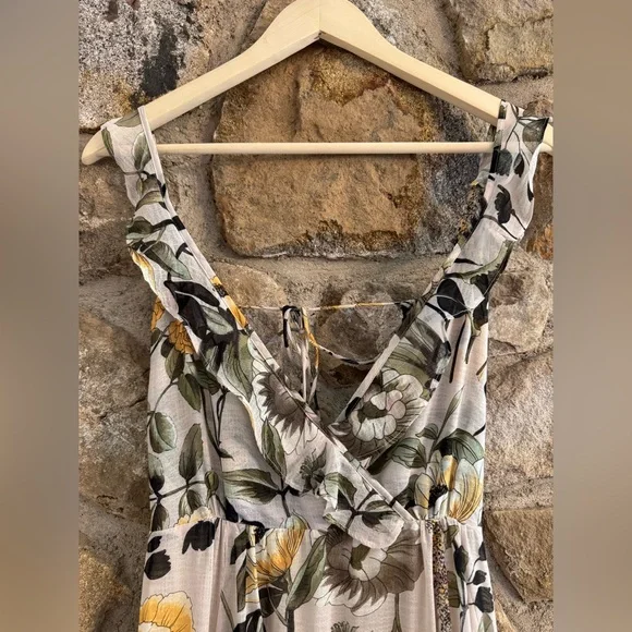 Secret Mission Super Natural Celia Maxi Open Back Dress in Poppy yellow - Picture 5 of 11